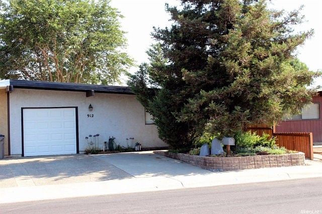 1st image of 912 Del Oro Pl