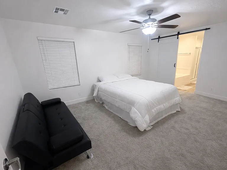 539 S Stewart Creek Cv — Photo 12