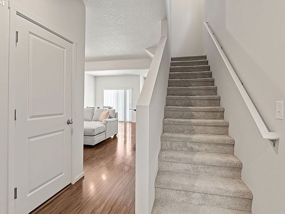 4th image of 1313 NE 85th St