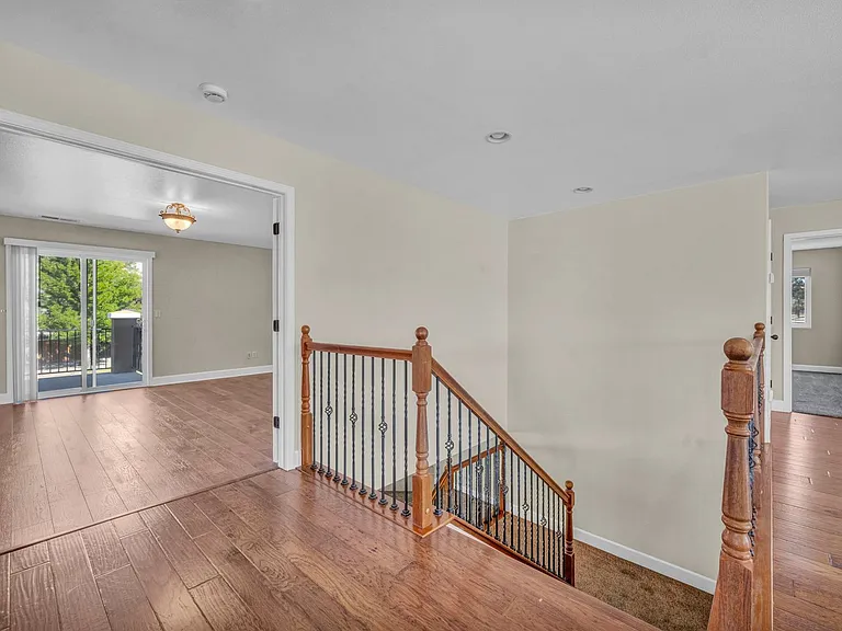 2425 Crooked Canyon Ct — Photo 16