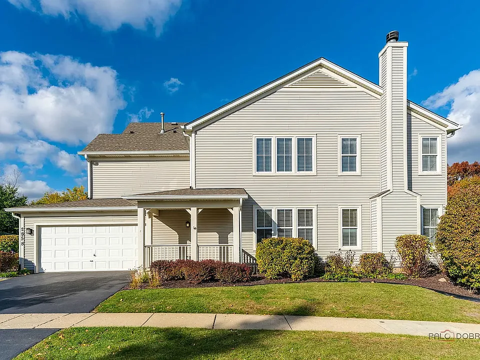 2858 Falling Waters Ln