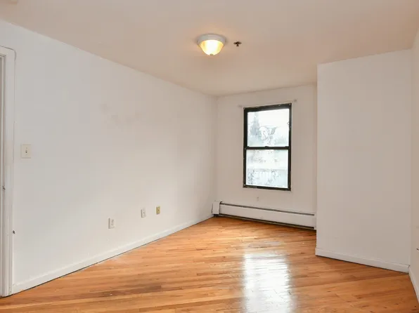 409 1st Street image 6 of 18