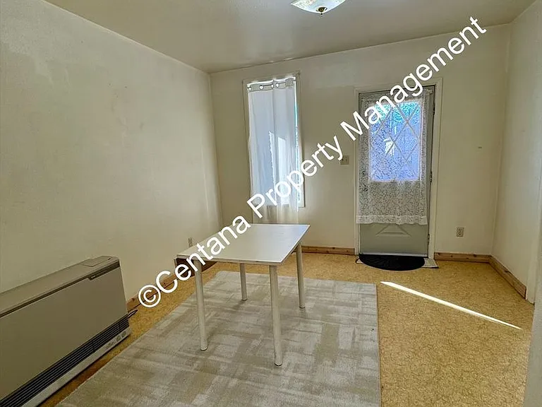 530 N Franklin St — Photo 4
