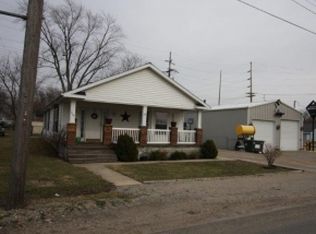 209 N 10th St, Charleston, IL