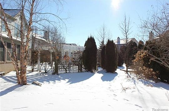 5th image of 44494 White Pine Cir E