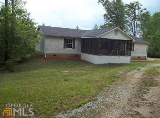 115 Blackberry Ln, Gillsville, GA 30543
