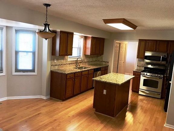 5th image of 7150 Highpoint Blvd