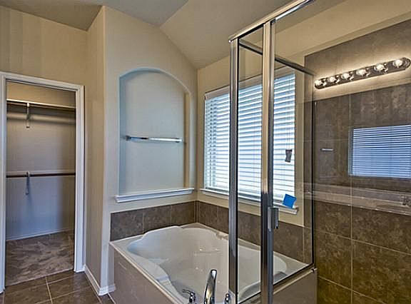 4th image of 1420 Villa Paloma Blvd