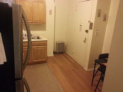 4th image of 305 E 110th St APT 4W