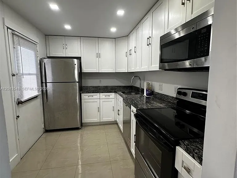 3475 N Country Club Dr #315 — Photo 3
