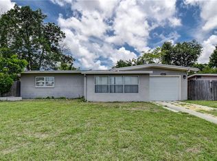 8617 Narcissus Ave, Seminole, FL 33777
