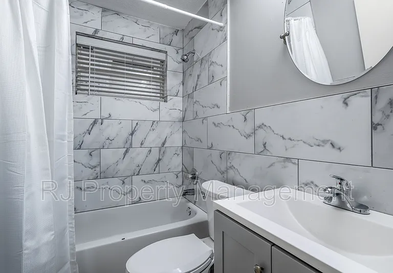 5998 Polk St — Photo 27