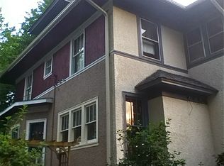 400 Walnut Ave, Elgin, IL 60123