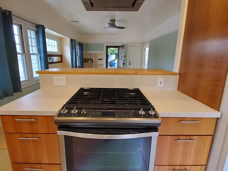 885 Buchon St — Photo 3