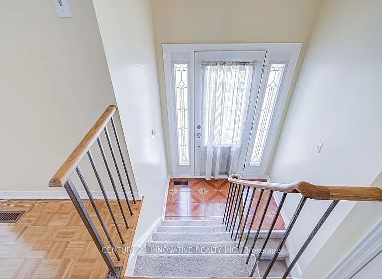 9 Capstan Ct — Photo 1