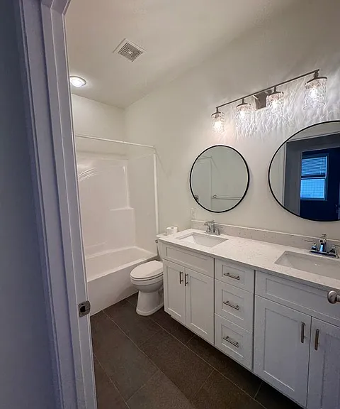 321 Hemlock Cir — Photo 5