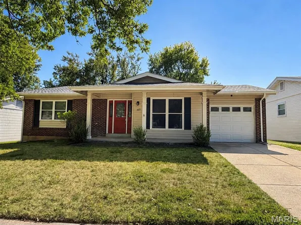660 Twigwood Dr, Ballwin, MO 63021