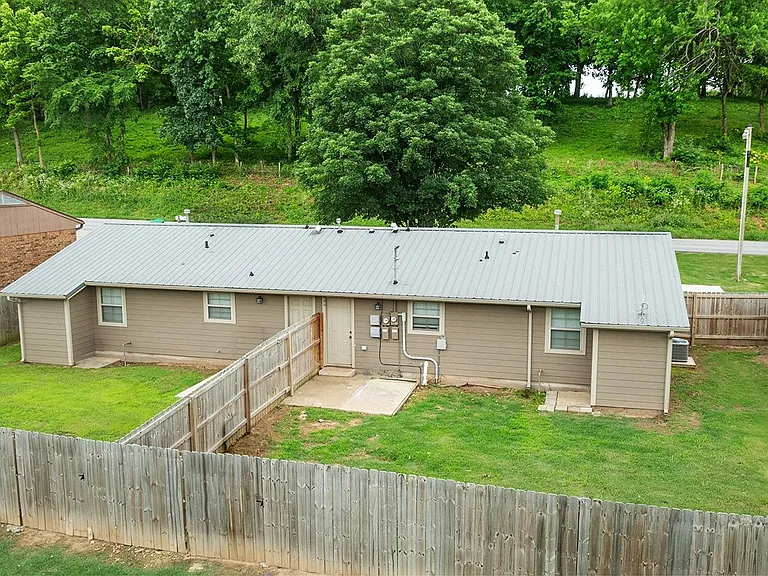 314 N Double Springs Rd — Photo 14