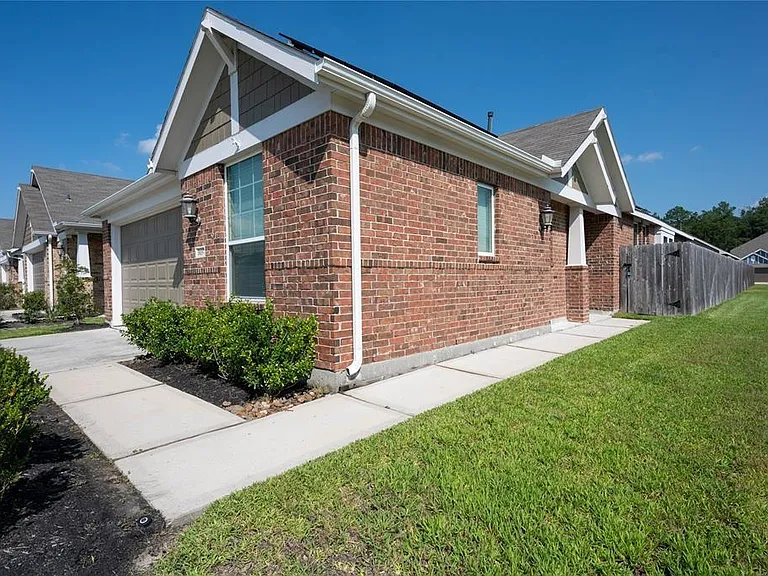 3137 Dunsmore Manor Ct — Photo 2