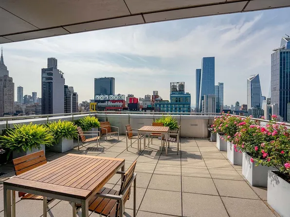 350 W 42nd St APT 26E, New York, NY 10036