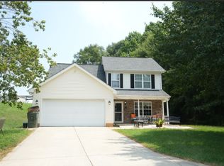 2600 Stagbuck Dr, Gastonia, NC 28052