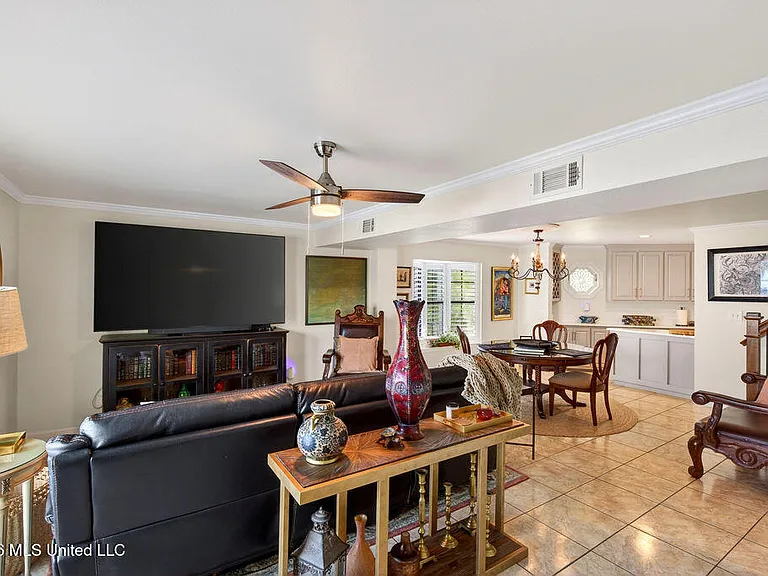 255 E Scenic Dr #G — Photo 13