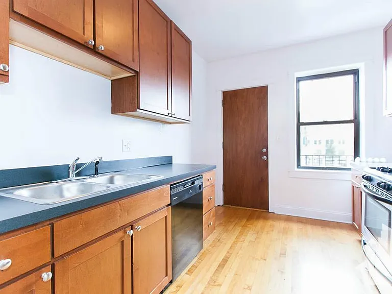 1949 W Cuyler Ave #3 — Photo 3