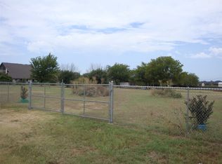 3512 Sparks Ln, Crowley, TX 76036