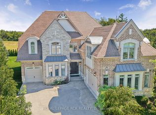 35 Somer Rumm Ct, Whitchurch Stouffville, ON L4A 1X8