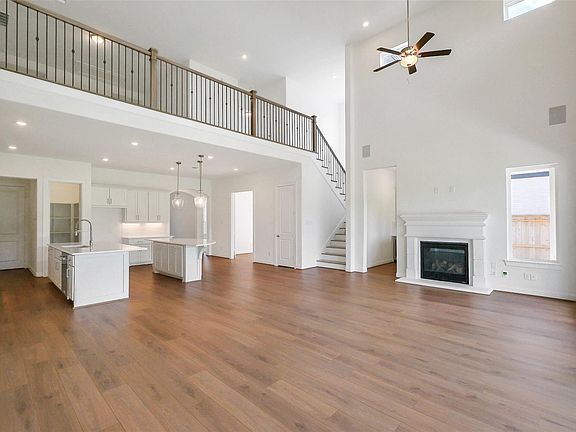 7th image of this home