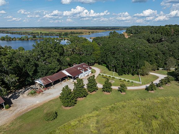 29th image of 1451 River Rd