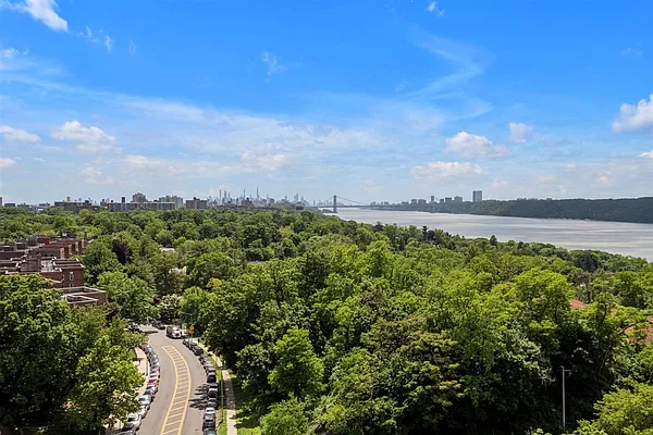 Sold by Compass | media 15