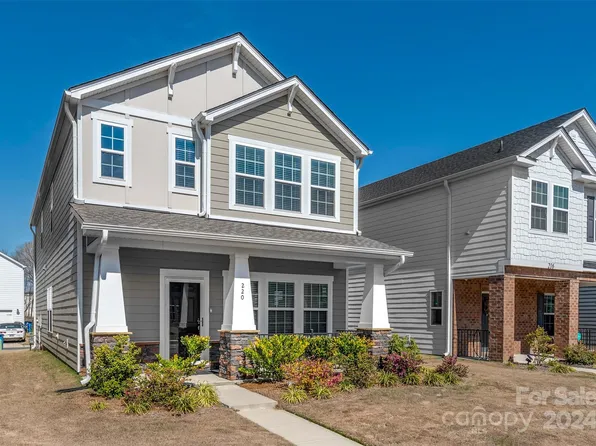 220 Emmett Dr, Pineville, NC 28134