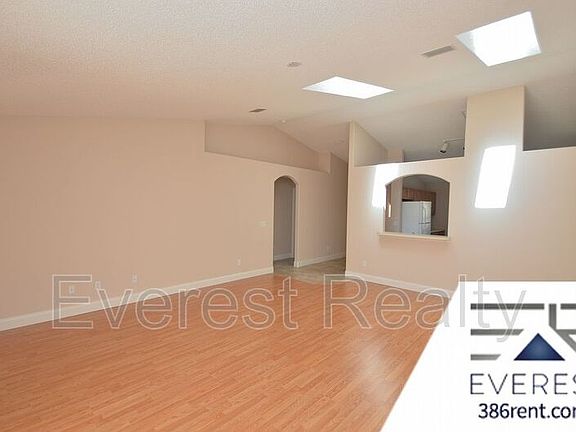 4th image of 17 Rymshaw Dr