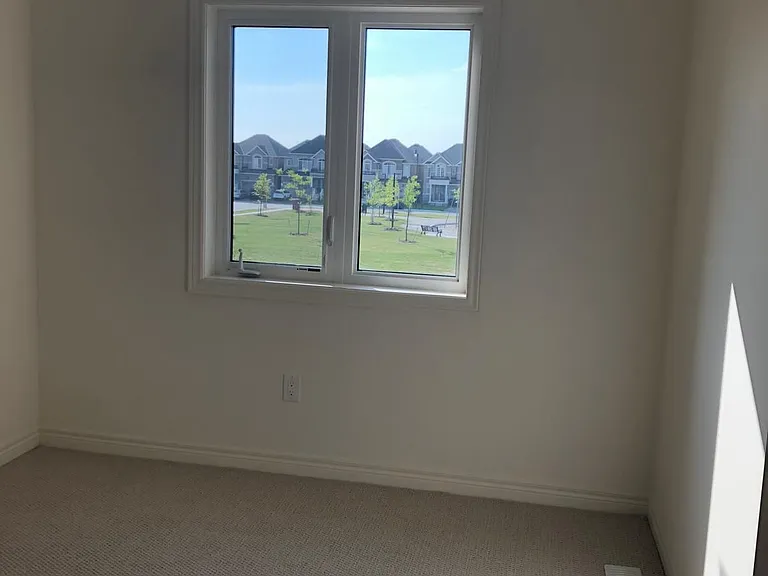 Hogan Manor Dr — Photo 12
