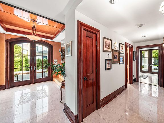 4th image of 30 Jasmine Cir