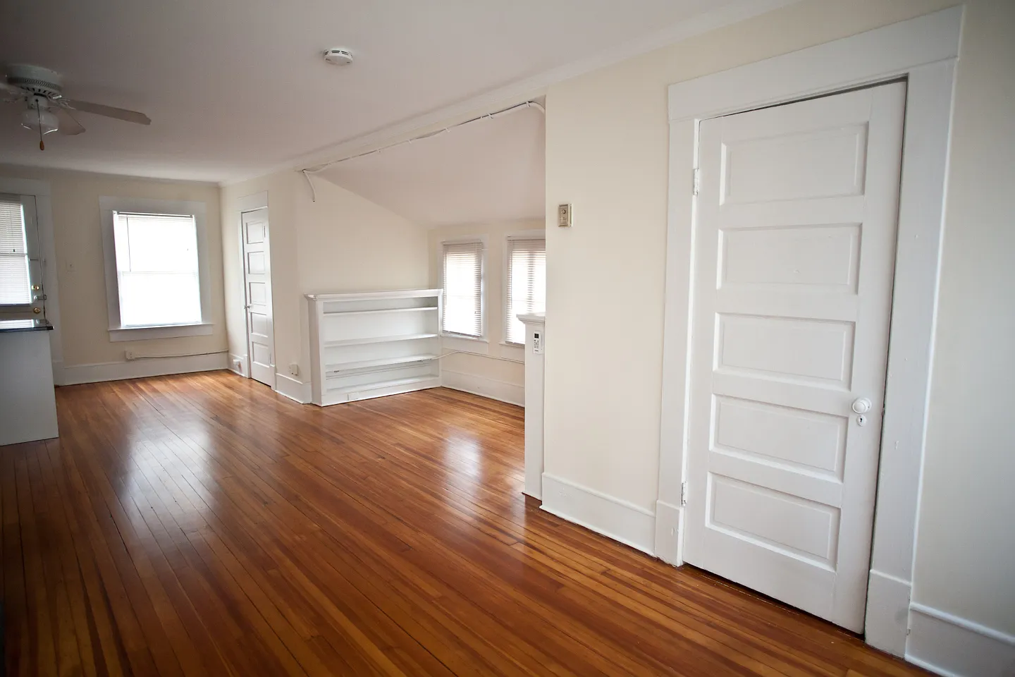 Studio Apartment in Renovated Cottage off North St — Photo 2