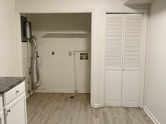 4th image of 1101 E South Ave #B