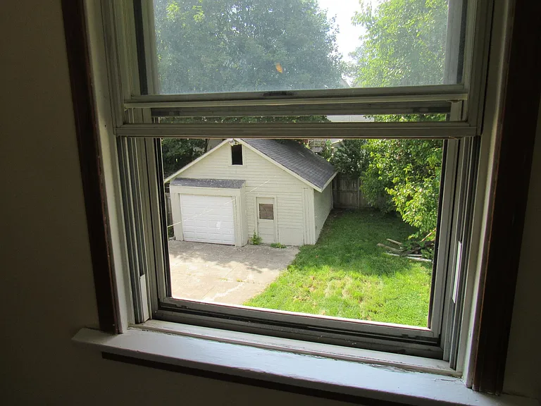 434 Sumatra Ave — Photo 16