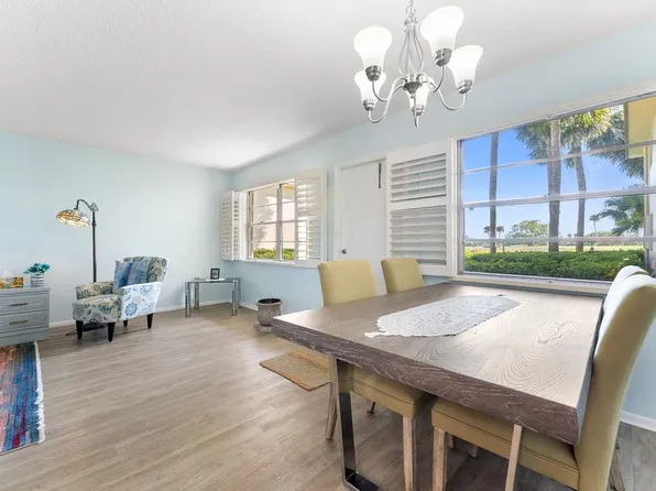 33 Vista Gardens Trl APT 103, Vero Beach, FL 32962