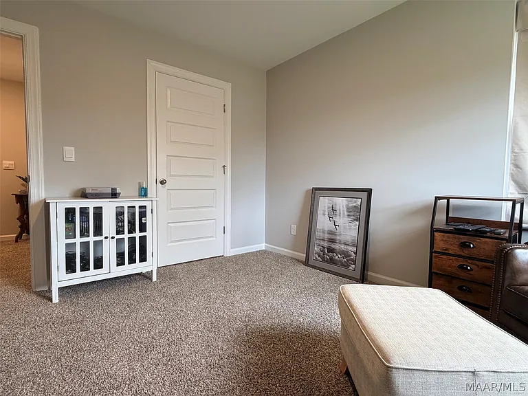 1620 Rosemary Park — Photo 25