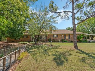 500 E 6th St, Krum, TX 76249
