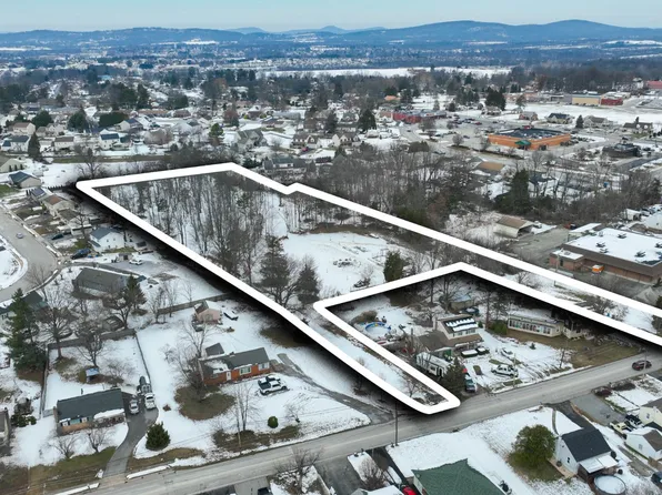 2500 Oakland Rd, Dover, PA 17315