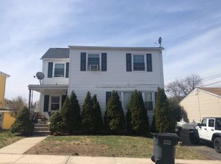 26 Oak Pl, Bergenfield, NJ 07621