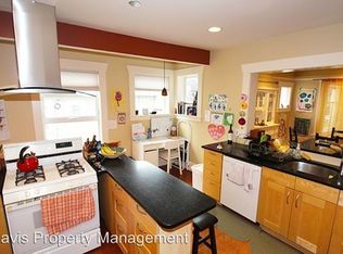 137 NW 79th St, Seattle, WA 98117