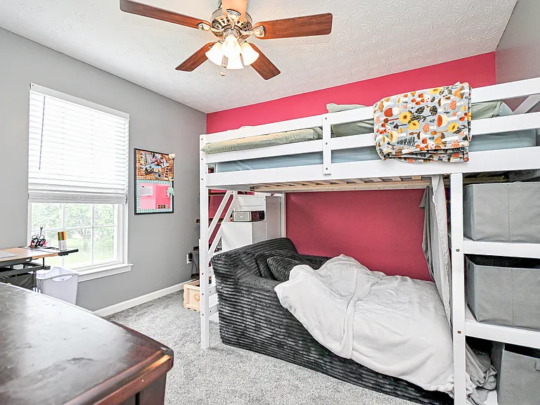 5469 Fairford Ct — Photo 33