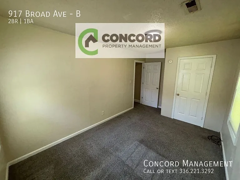 917 Broad Ave #B — Photo 9