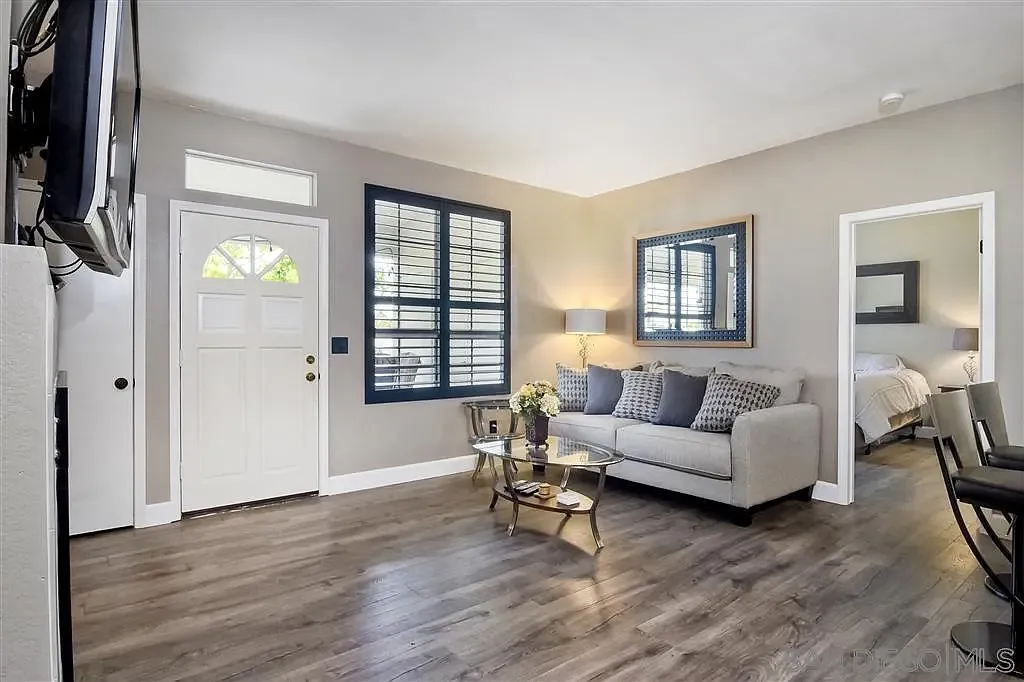 2 bed, 979 sqft, $2,950 — Photo 4