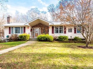 654 Shewville Rd, Ledyard, CT 06339