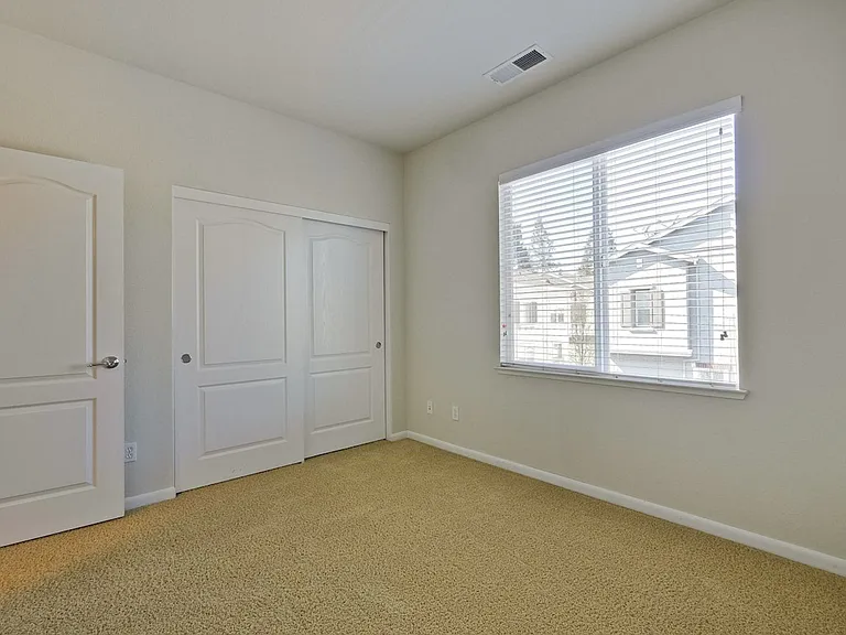 562 Saco Ter — Photo 28